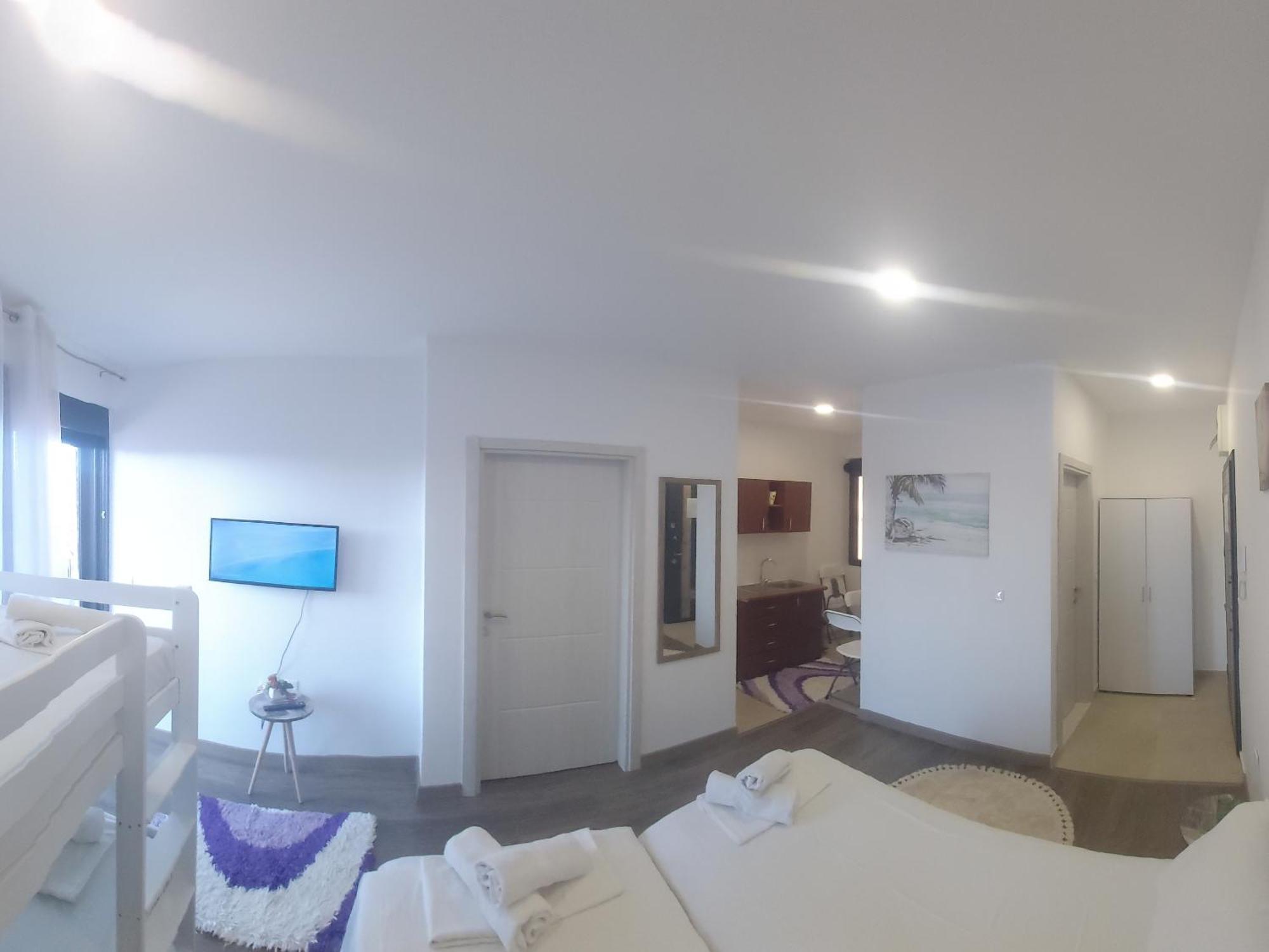 Apartament Mehmeti 乌尔齐尼 外观 照片